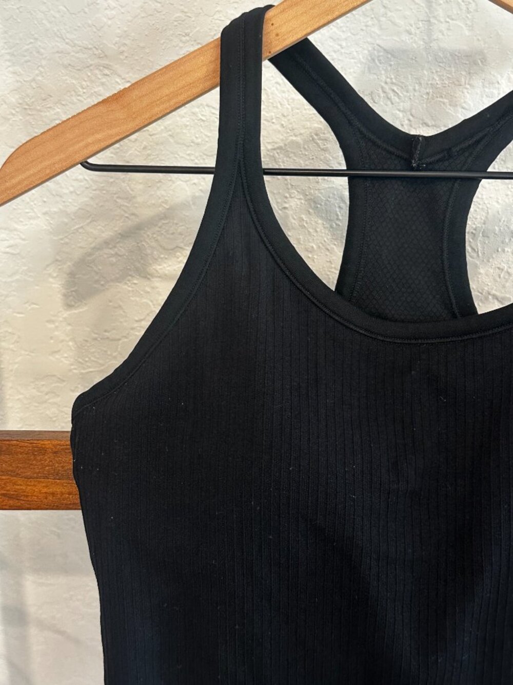 Black Ribbed Racerback Tank Built In Bra Medium - Picture 9 of 12